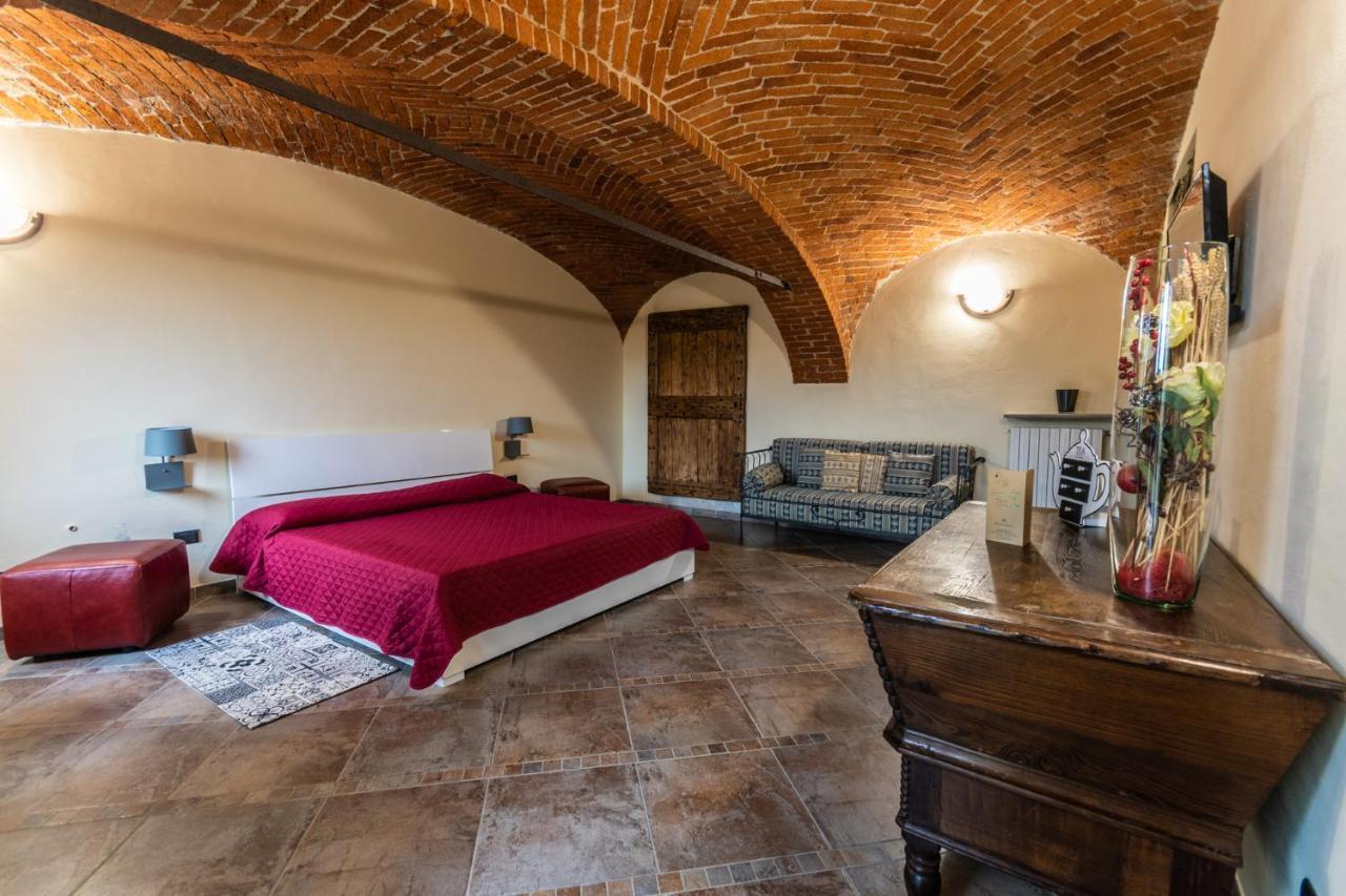 Bed and Breakfast Certe Notti Langhe Casa Furno Екстер'єр фото